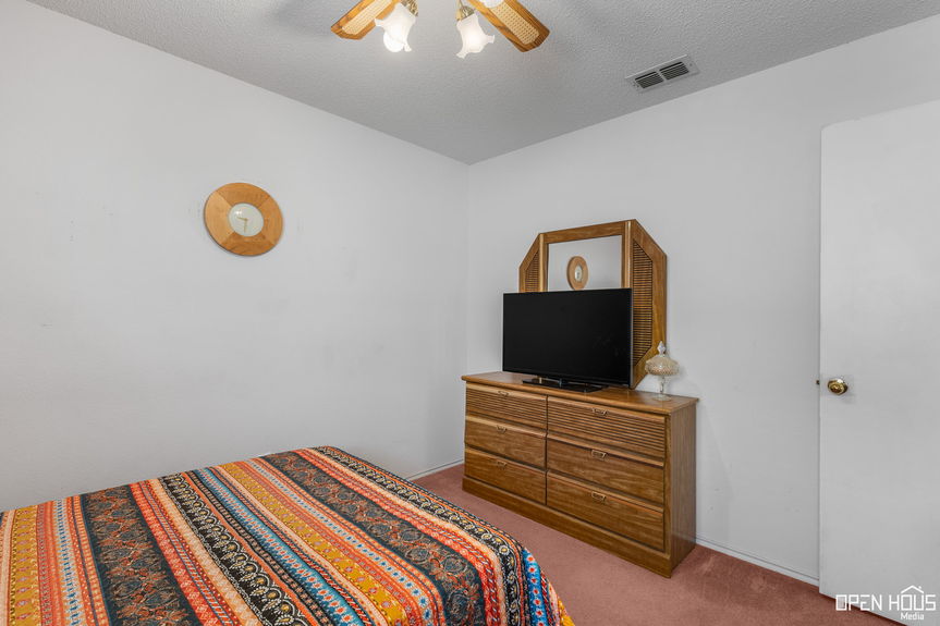 23-web-or-mls-4931-bayberry-dr