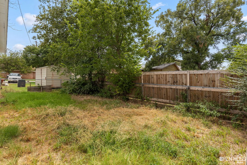 27-web-or-mls-209-w-park-st