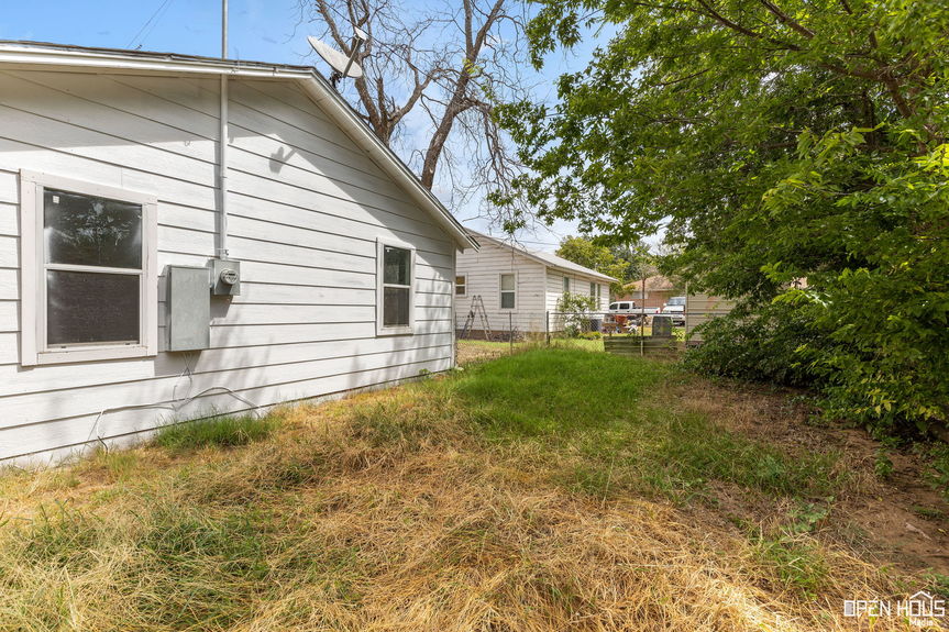 28-web-or-mls-209-w-park-st