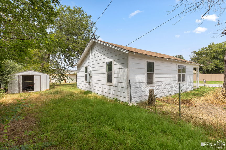 29-web-or-mls-209-w-park-st
