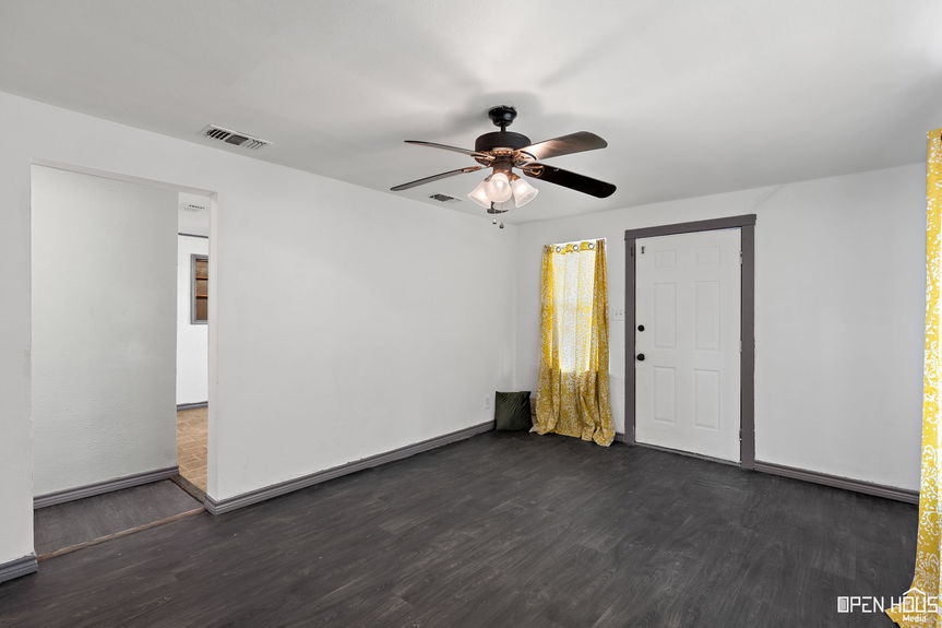 7-web-or-mls-209-w-park-st