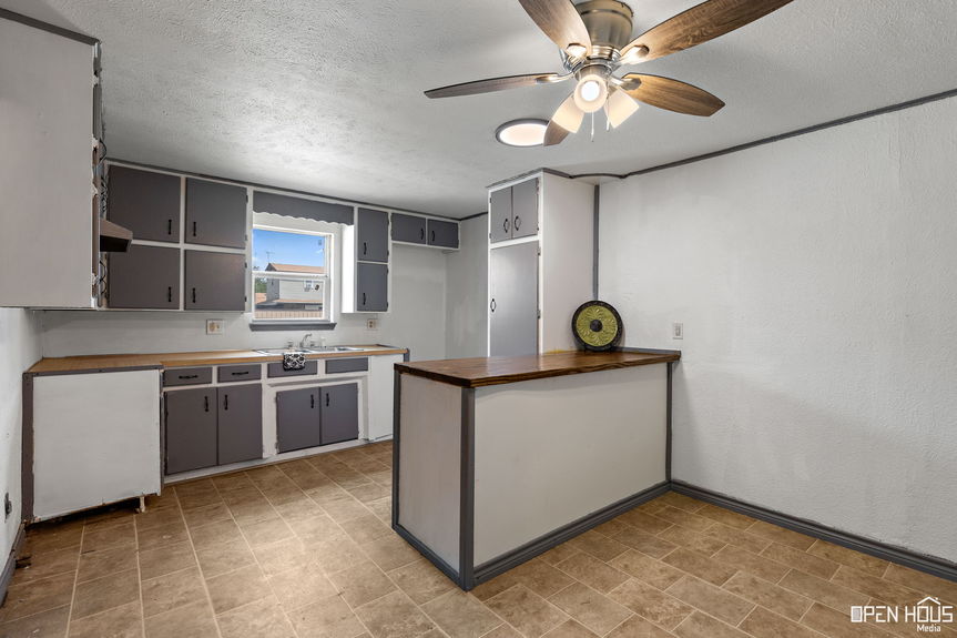 9-web-or-mls-209-w-park-st
