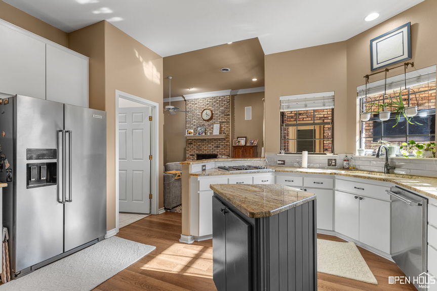 11-web-or-mls-3016-whitehall-ln