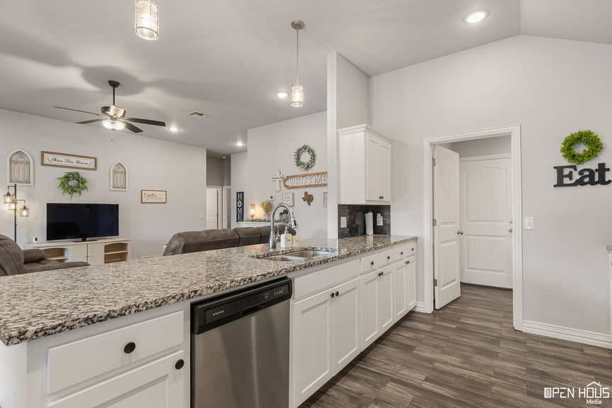 11-web-or-mls-5032-olivia-ln