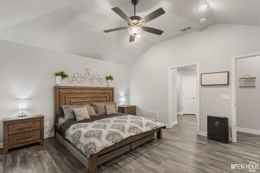 16-web-or-mls-5032-olivia-ln