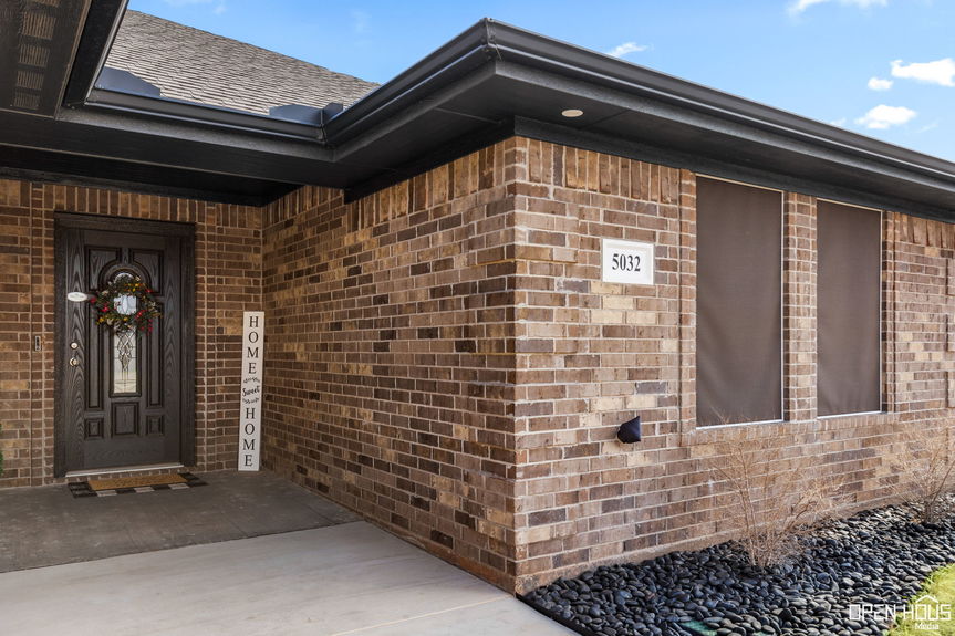 2-web-or-mls-5032-olivia-ln