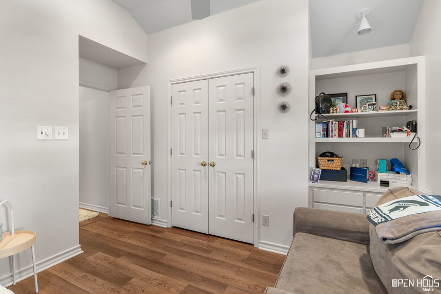 24-web-or-mls-3016-whitehall-ln
