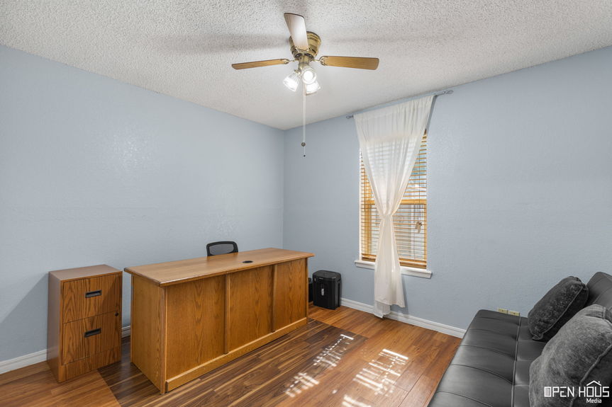 24-web-or-mls-5505-lucky-ln