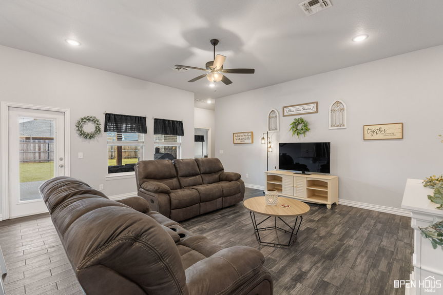 7-web-or-mls-5032-olivia-ln