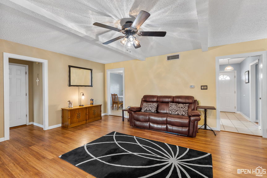 8-web-or-mls-5505-lucky-ln