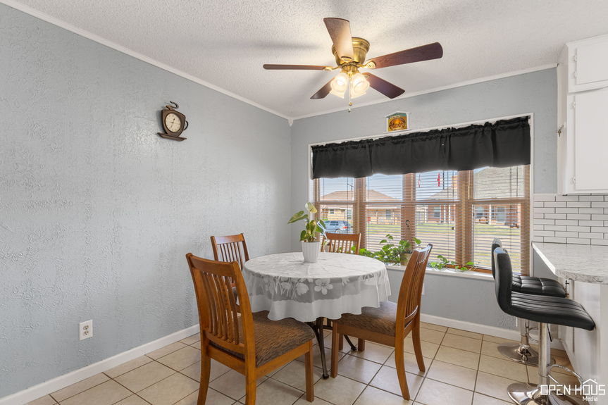 9-web-or-mls-5505-lucky-ln