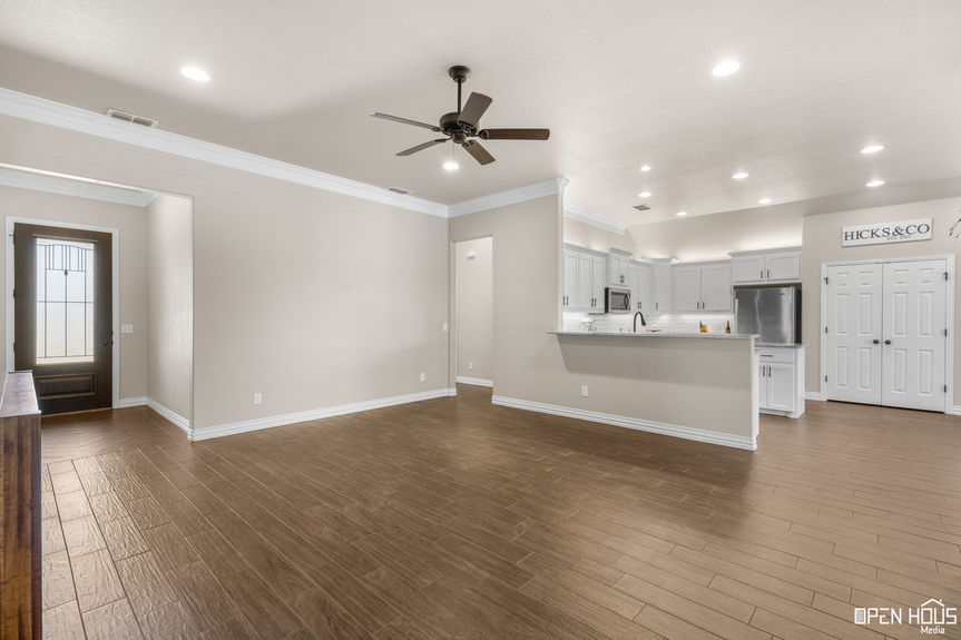 12-web-or-mls-4811-falcon-crest-blvd