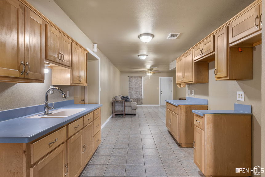 17-web-or-mls-2612-baltimore-rd