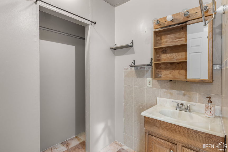 22-web-or-mls-2612-baltimore-rd