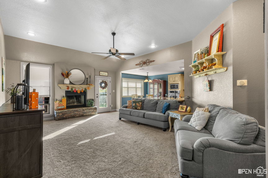 4-web-or-mls-511-callie-ln