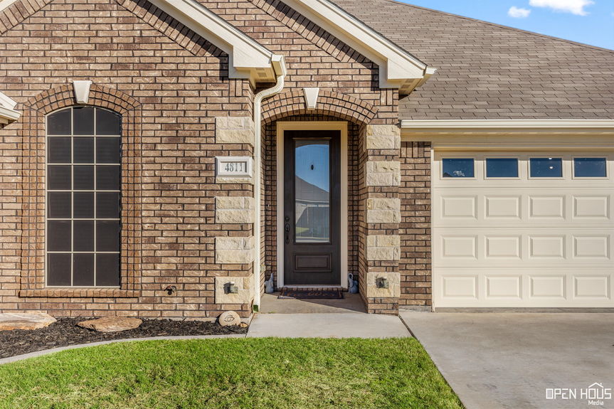8-web-or-mls-4811-falcon-crest-blvd