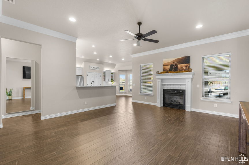 9-web-or-mls-4811-falcon-crest-blvd