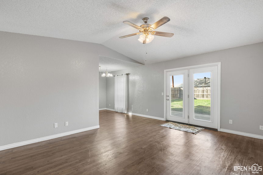 3-web-or-mls-4621-jennings-ave