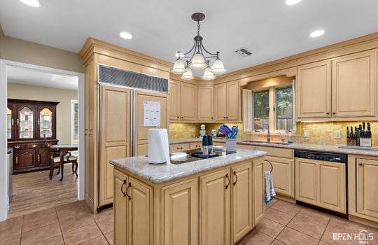 13-web-or-mls-4403-nassau-dr