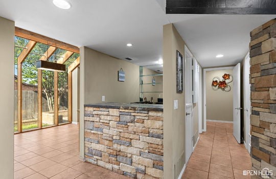18-web-or-mls-4403-nassau-dr