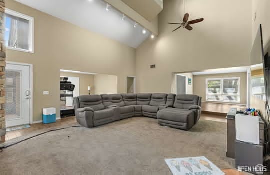 8-web-or-mls-4403-nassau-dr