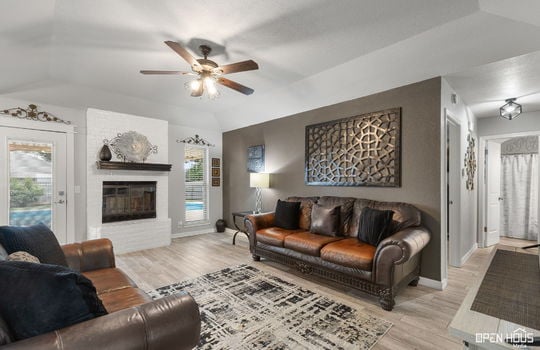 6-web-or-mls-4872-matterhorn-dr