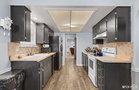 8-web-or-mls-4611-monterrey-dr