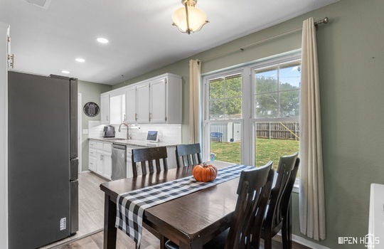 10-web-or-mls-4545-sabota-ave