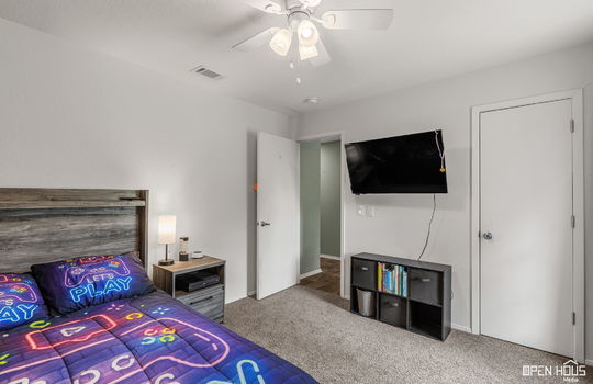27-web-or-mls-4545-sabota-ave