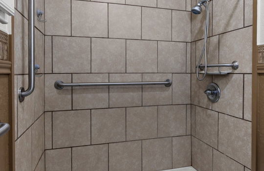 18-web-or-mls-409-s-ash-st