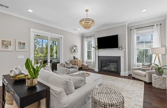 010_205c242384cf9e79dafeddc06e09d7bc-uncropped_scaled_within_1536_1152