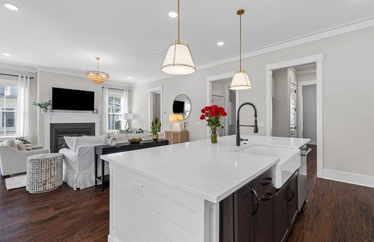 012_2cb483f453573b82f312721f0b1cc206-uncropped_scaled_within_1536_1152