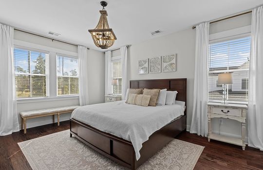 042_1f4b6fda21a57990973a7cd2fa922f38-uncropped_scaled_within_1536_1152