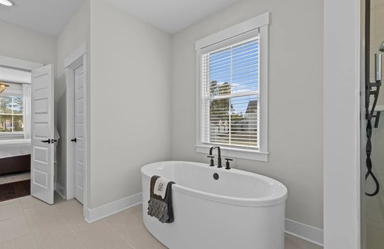 047_b00814b23fd7fe915ec9cd6f7771ef64-uncropped_scaled_within_1536_1152