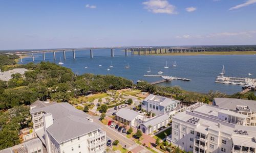 Downtown Charleston Luxury: Why Walkability Has Become a Status Symbol