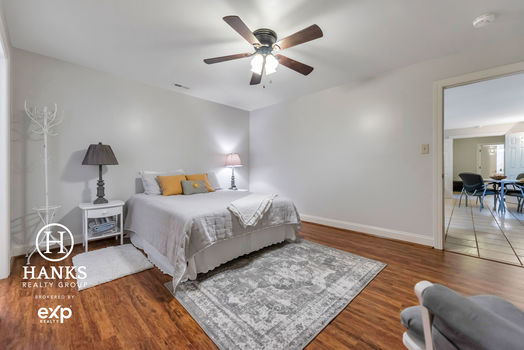 018 &#8211; 1403 Greenway Drive-3495