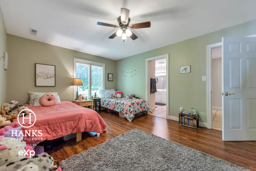 019 &#8211; 1403 Greenway Drive-3395