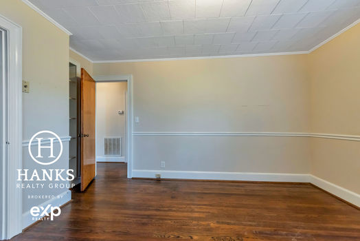 060 – 501 Mills Street-4086