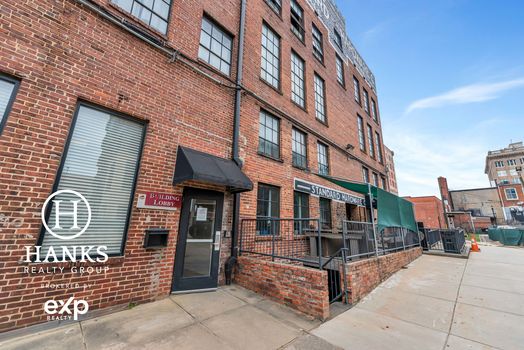 010 – 170 S South Street-4599