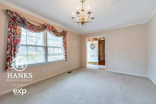 020 – 2005 Saratoga Drive-5422