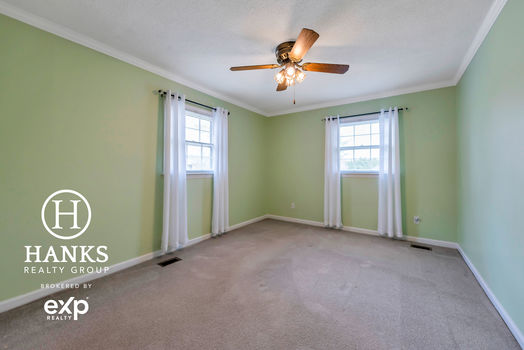 023 – 2005 Saratoga Drive-5428