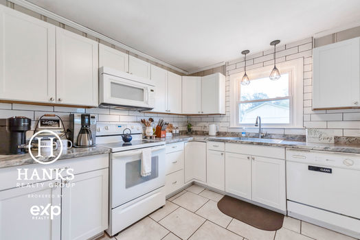 033 &#8211; 306 Belton Avenue-4922