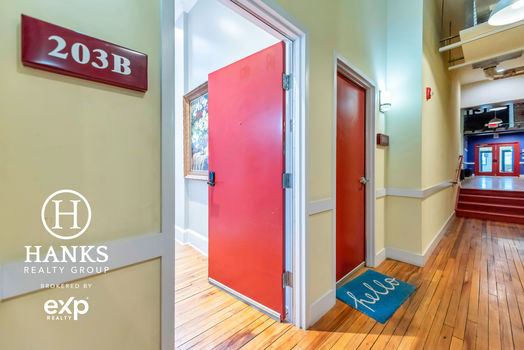 046 – 170 S South Street-4555