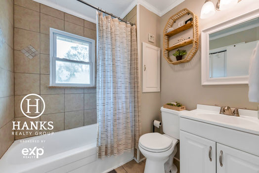 050 &#8211; 306 Belton Avenue-4939