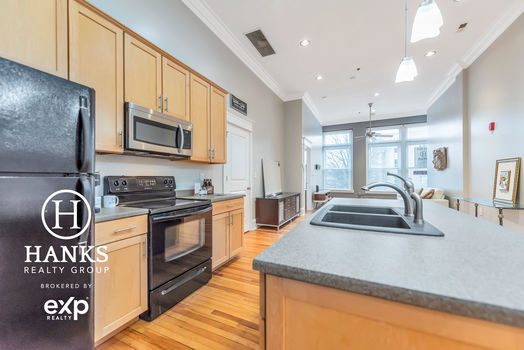 072 – 170 S South Street-4485