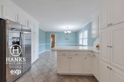 080 – 2005 Saratoga Drive-5494