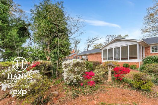 109 – 2005 Saratoga Drive-5417