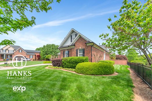 150 – 4008 High Cliff Court-6222