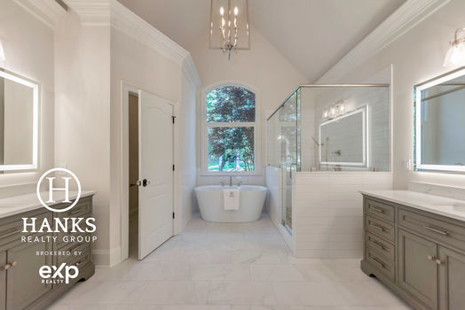 151 – 5206 Woodland Bay Drive-5643