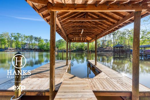 312 – 5206 Woodland Bay Drive-5764